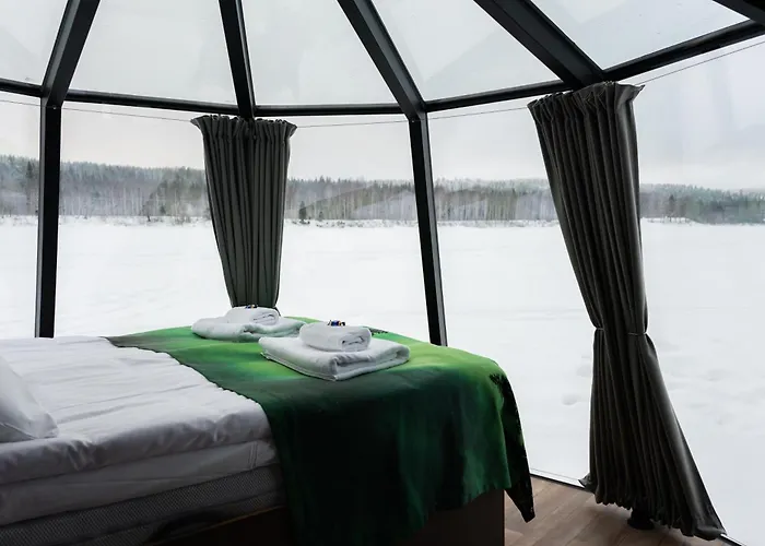 Nova Galaxy Village Hotel *