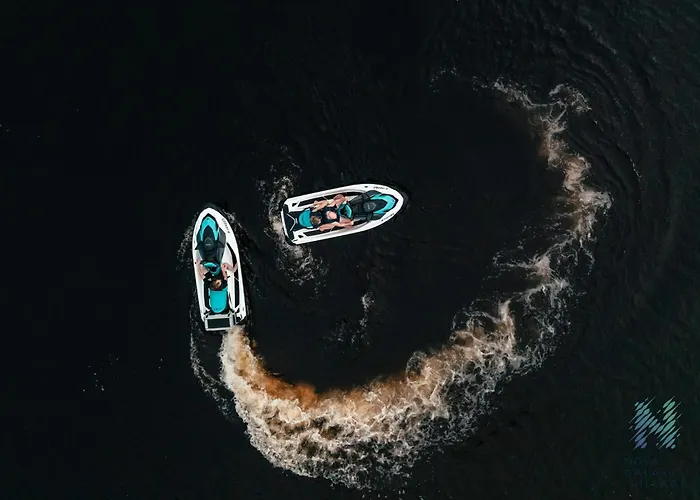 Nova Galaxy Village Hotel *